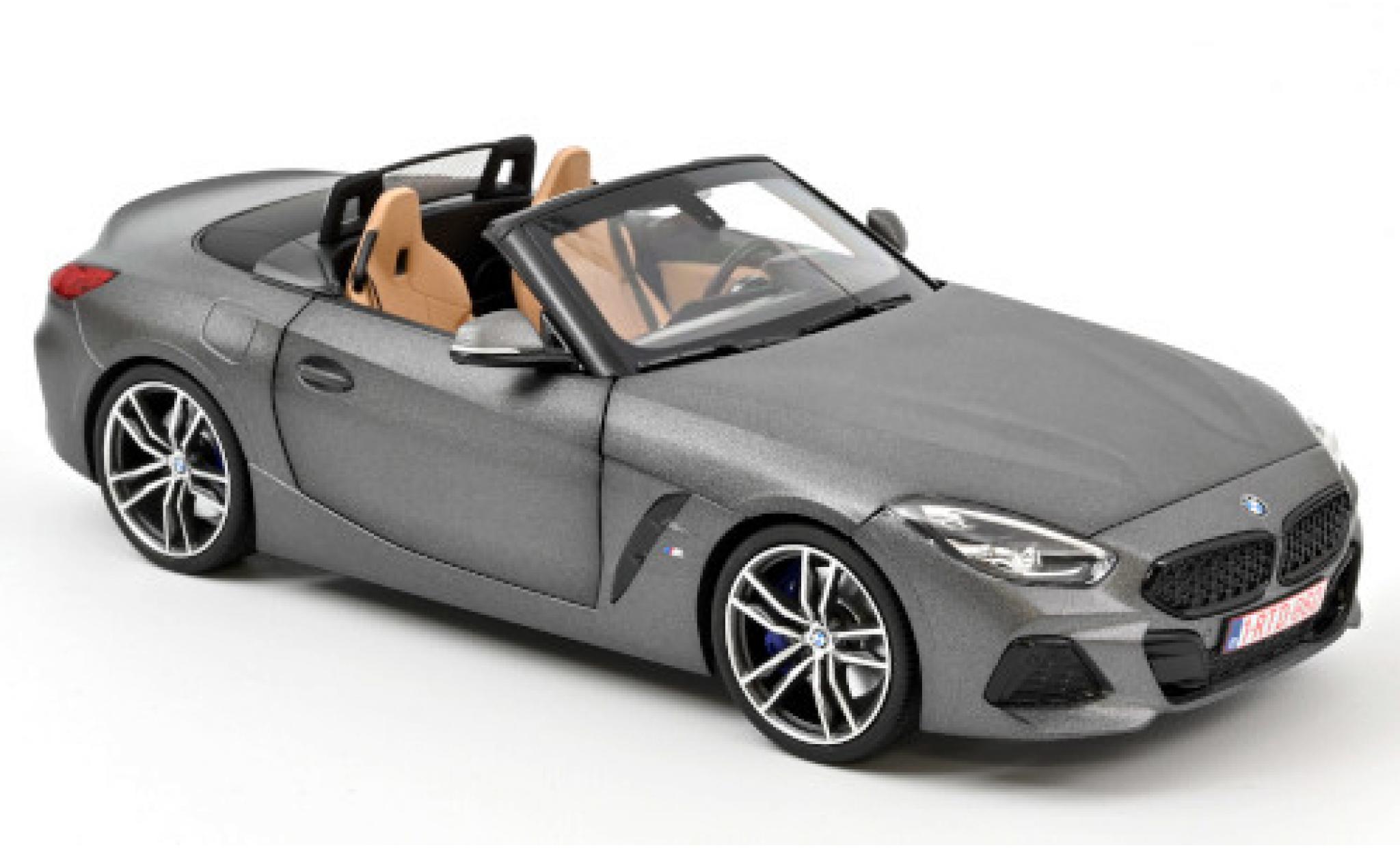 Bmw Z4 1/18 Norev (G29) matt-grijs 2018 Verdeck ougroen modelauto