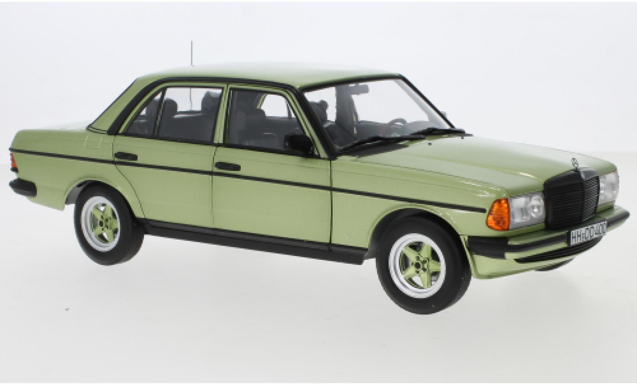 Mercedes 200 1/18 Norev (W123) AMG metallic groen 1984 modelauto