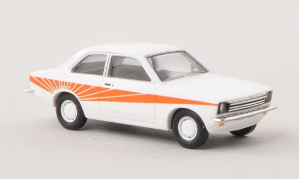 Opel Kadett C 1/87 Busch C Swinger wit/oranje 1977 modelauto