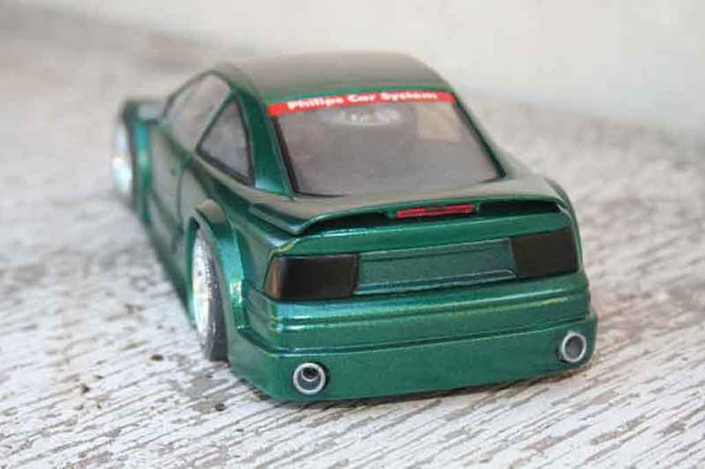 Opel Calibra Base lissage 1/18 Ut Models