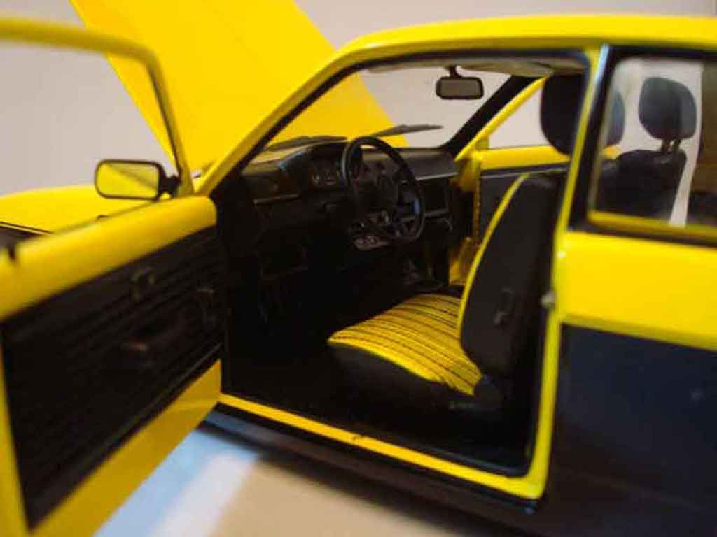 Opel Kadett C coupe c / gte 1976 1/18 Minichamps