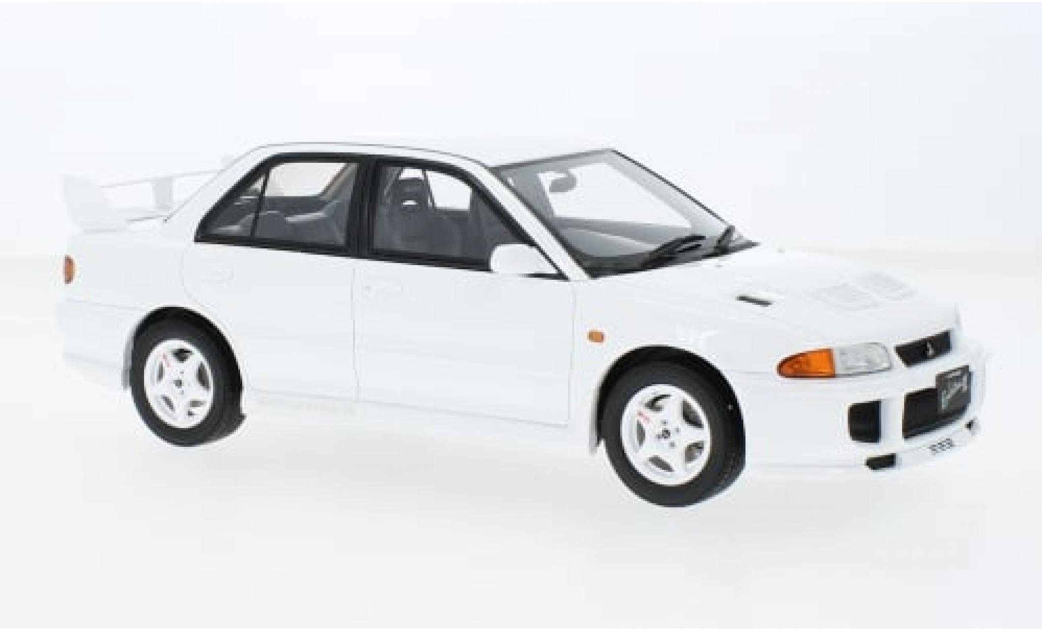 Mitsubishi Lancer 1/18 Ottomobile EVO III wit RHD 1995 1:18 modelauto