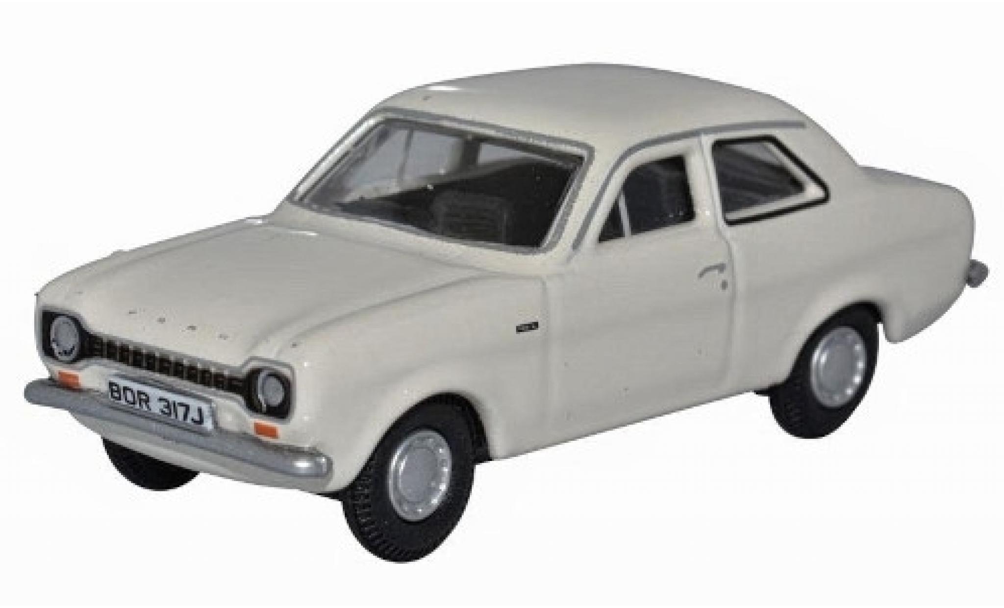 Ford Escort 1/76 Oxford MkI wit RHD modelauto