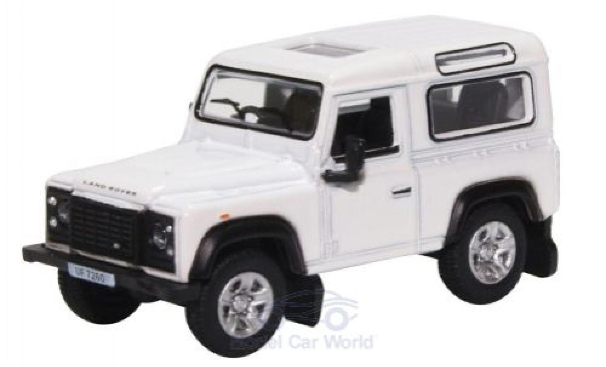 Land Rover Defender 1/76 Oxford 90 Station Wagon wit modelauto