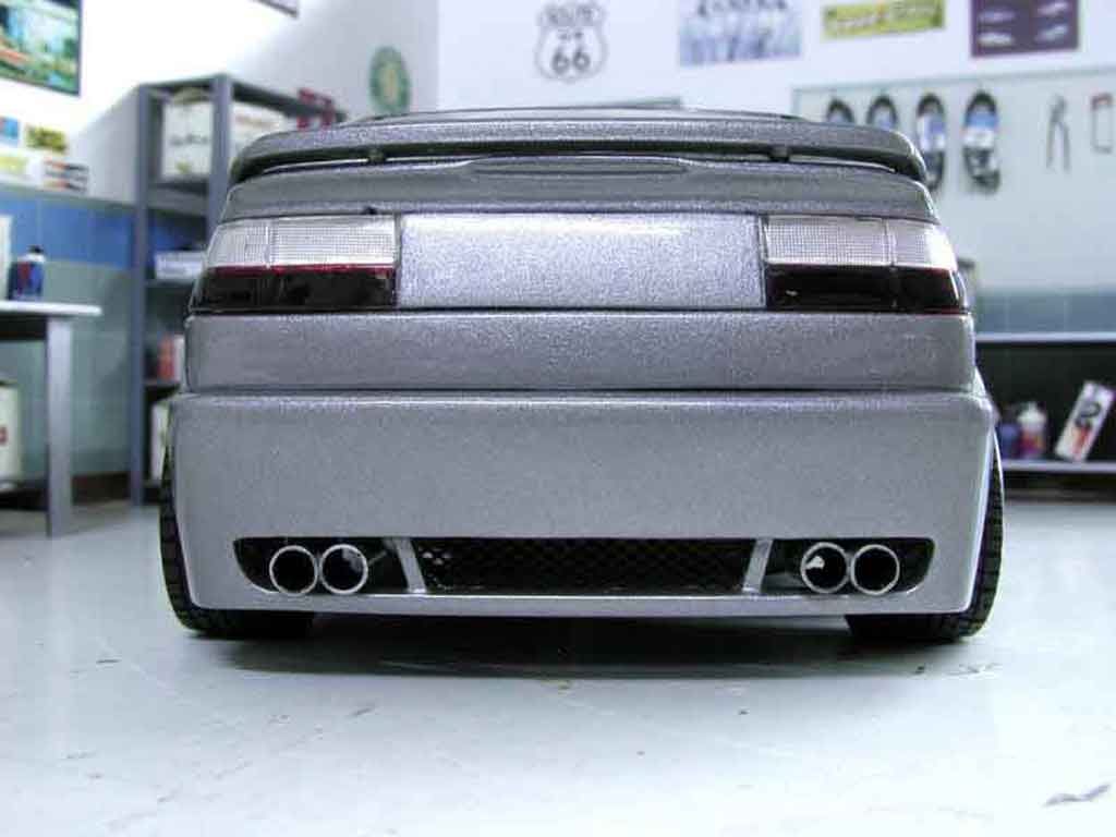 Volkswagen Corrado VR6 kit carrosserie rieger 1/18 Revell
