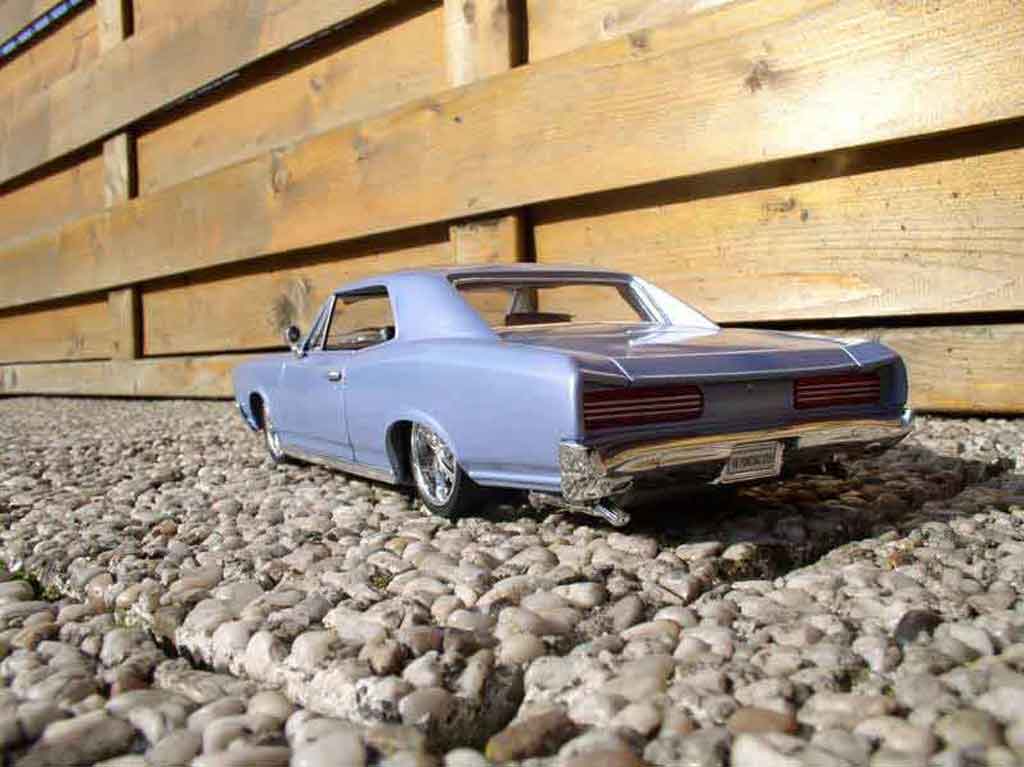 Pontiac GTO 1966 blauw ciel 1/18 Welly