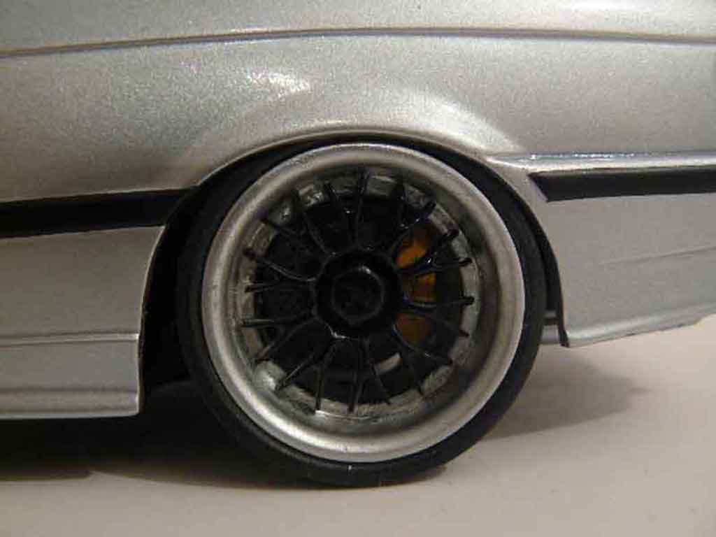 Bmw M3 coupe E36 grijs jantes bbs 1/18 Ut Models