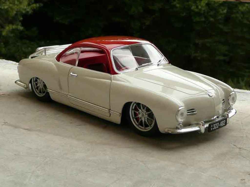 Volkswagen Karmann 1/18 Solido low light modelauto