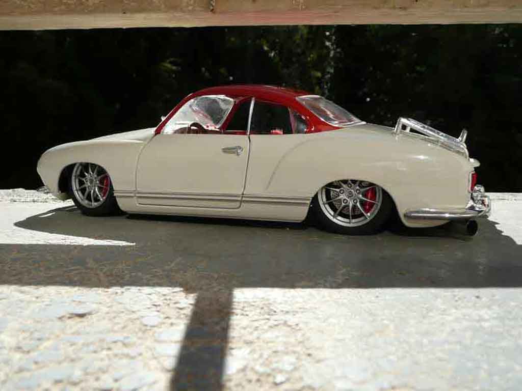 Volkswagen Karmann Base low light 1/18 Solido