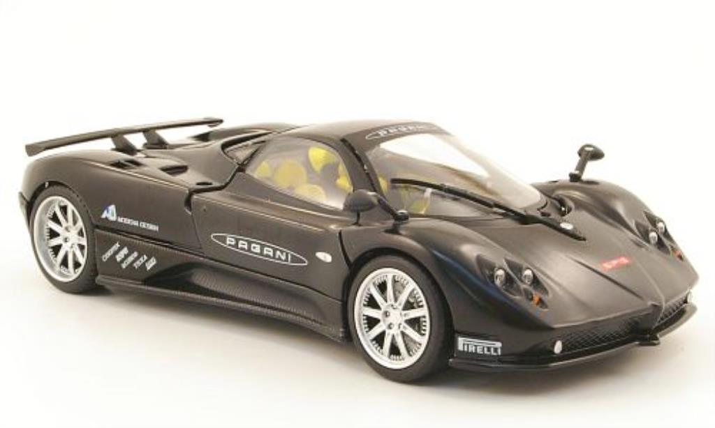 Pagani Zonda F 1/24 Motormax F Nurburgring zwart modelauto