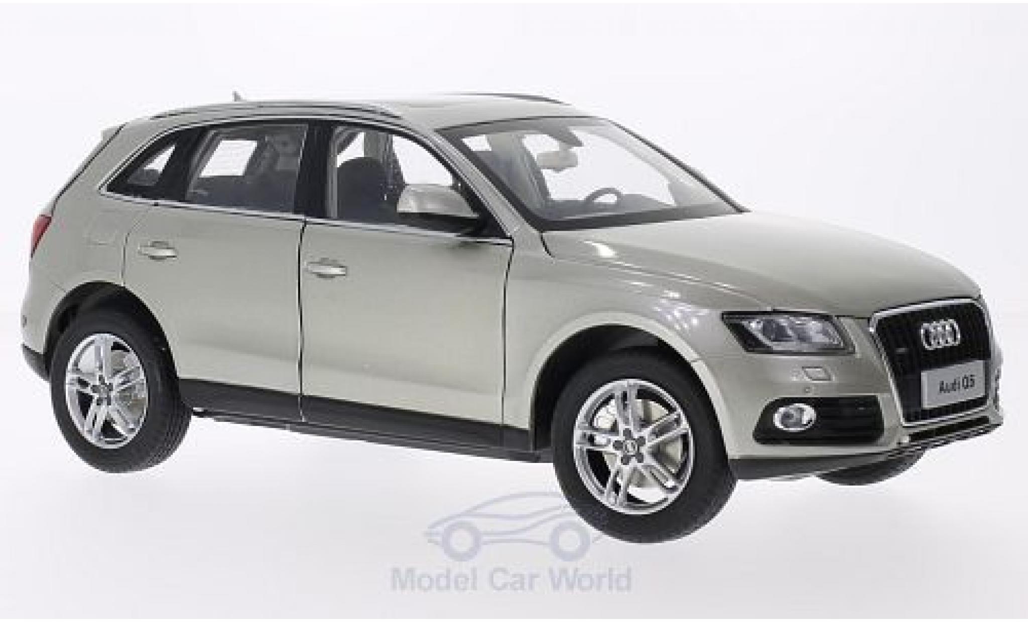 Audi Q5 1/18 Paudi metallic beige 2014 modelauto