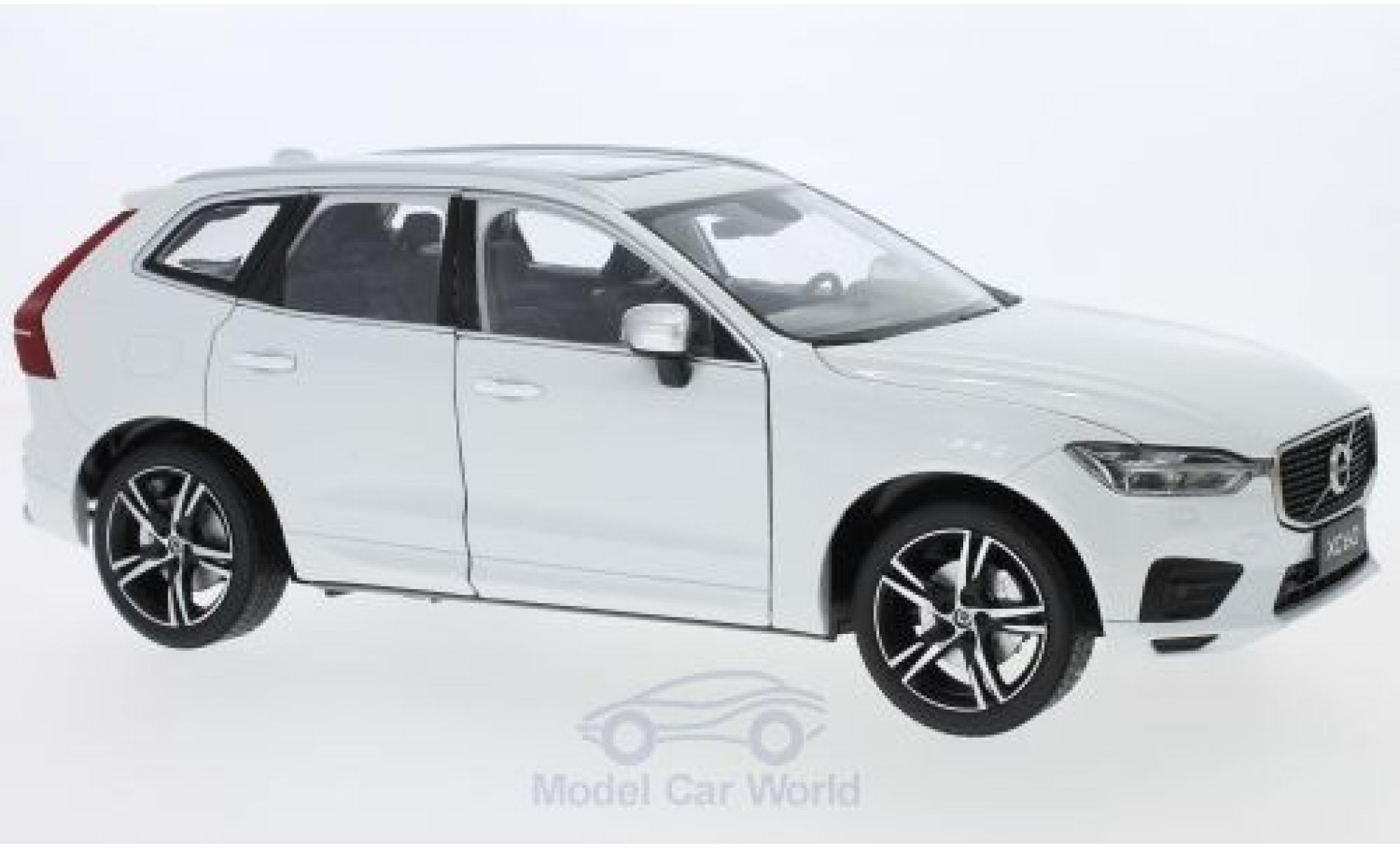 Volvo XC 1/18 Paudi 60 R wit 2018 modelauto