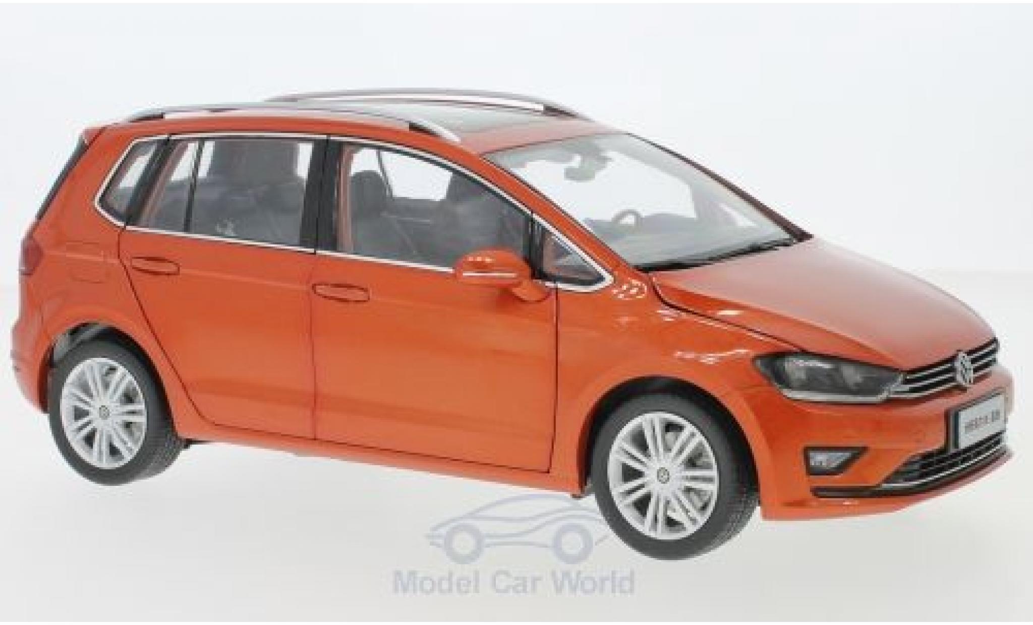 Volkswagen Golf 1/18 Paudi Sportsvan metallic oranje 2018 modelauto