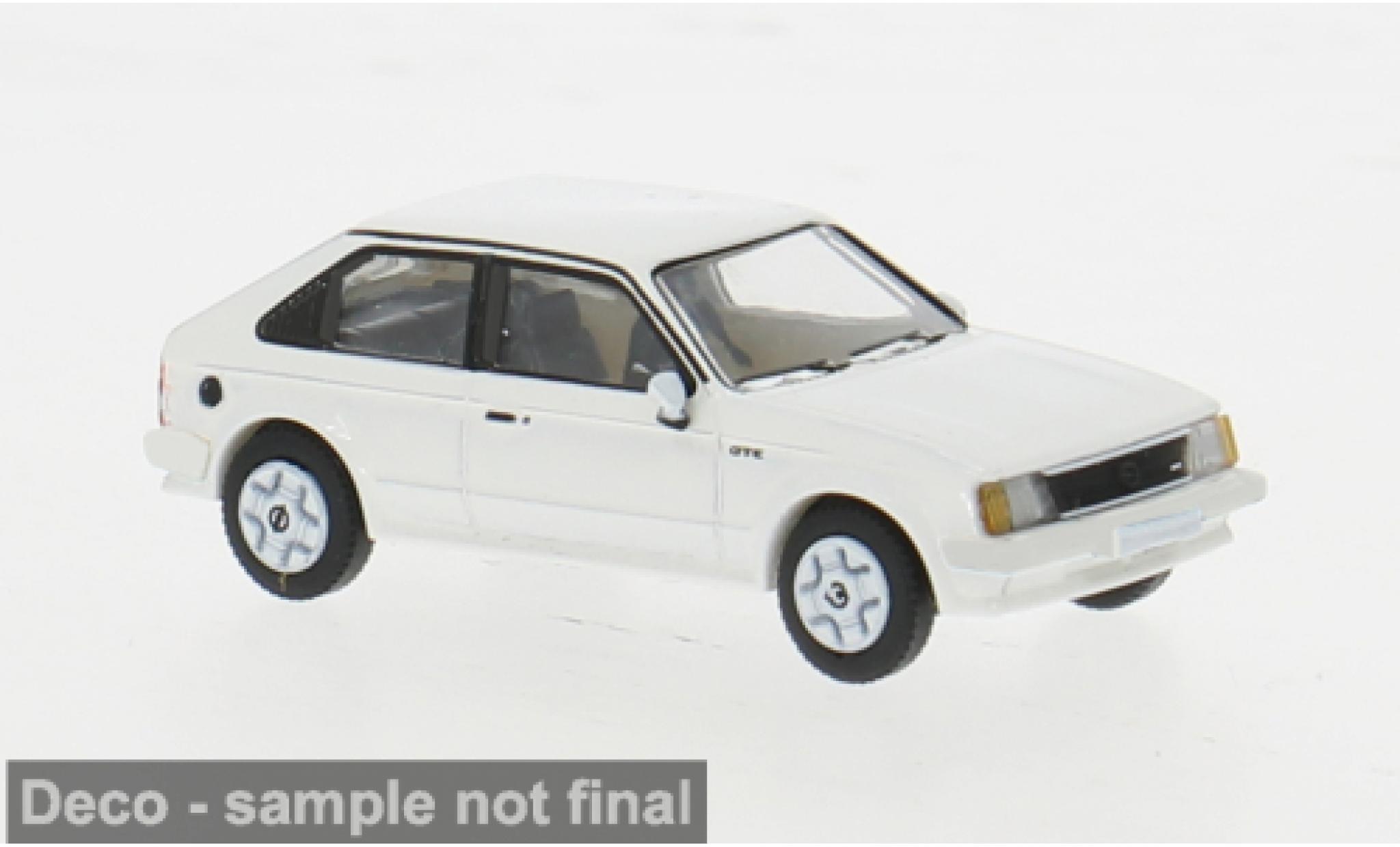 Opel Kadett 1/87 PCX87 D GTE wit 1983 1:87 modelauto