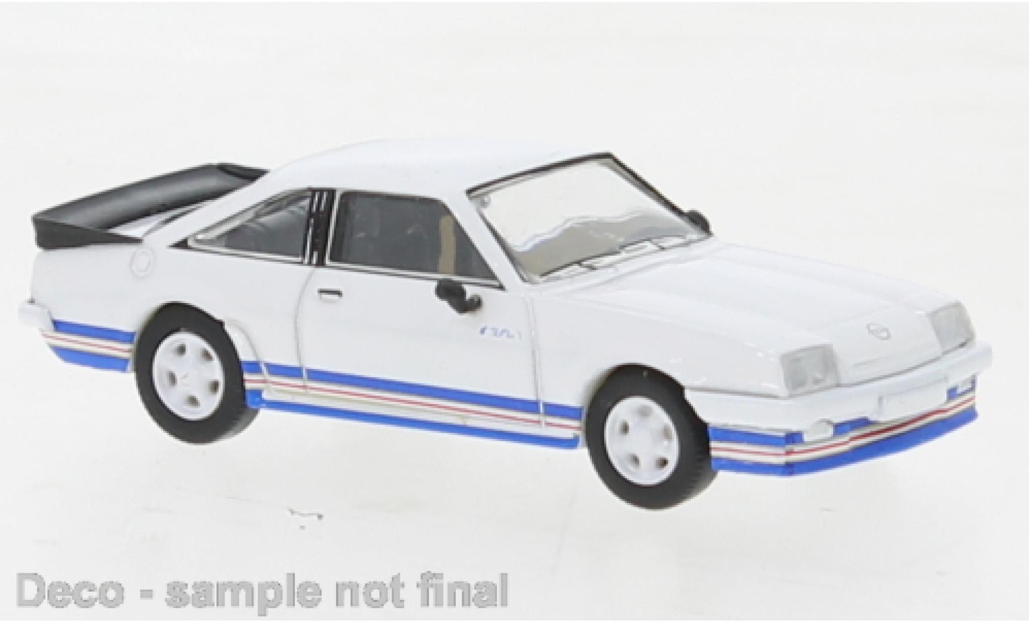 Opel Manta 1/87 PCX87 i200 wit 1984 modelauto