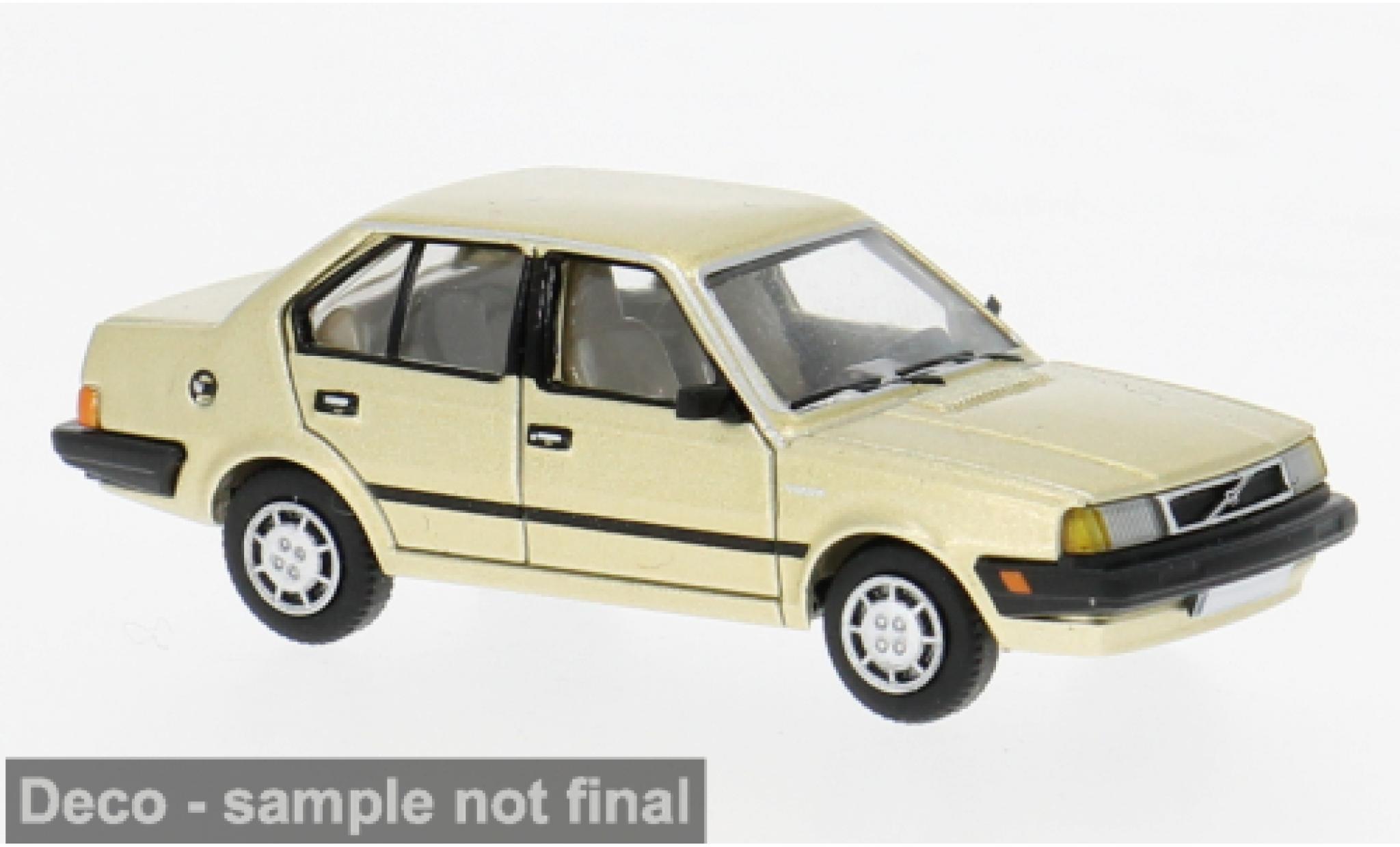 Volvo 360 1/87 PCX87 beige 1985 1:87 modelauto