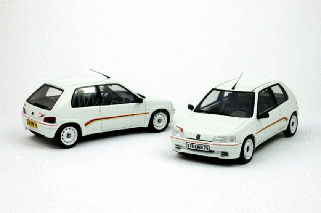 Peugeot 106 Rallye Rally 1.3 wit 1/18 Ottomobile