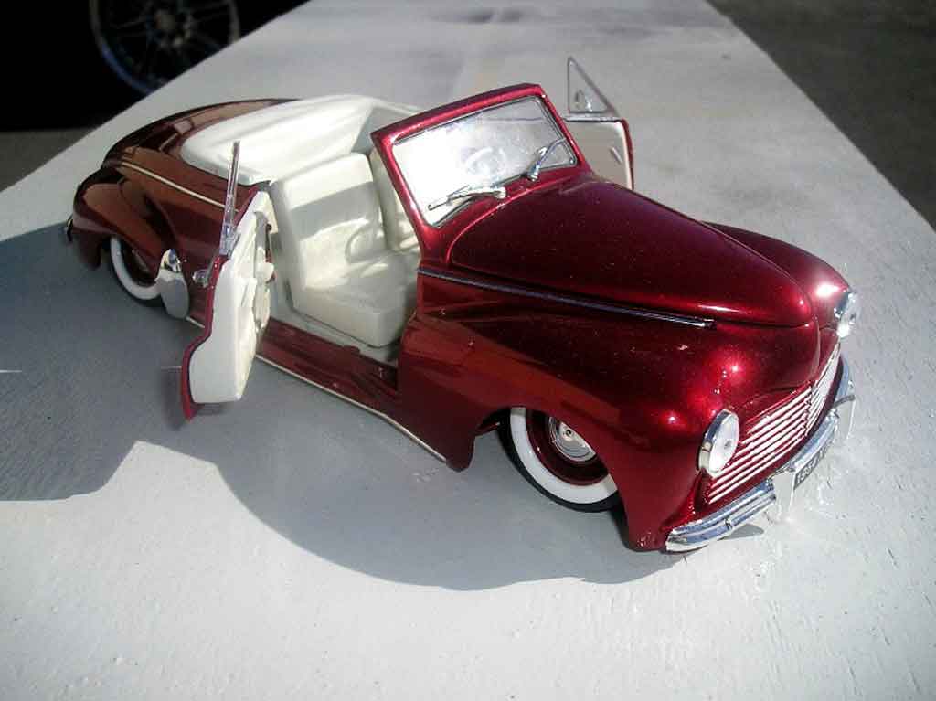 Peugeot 203 cabriolet 1954 old shcool 1/18 Solido
