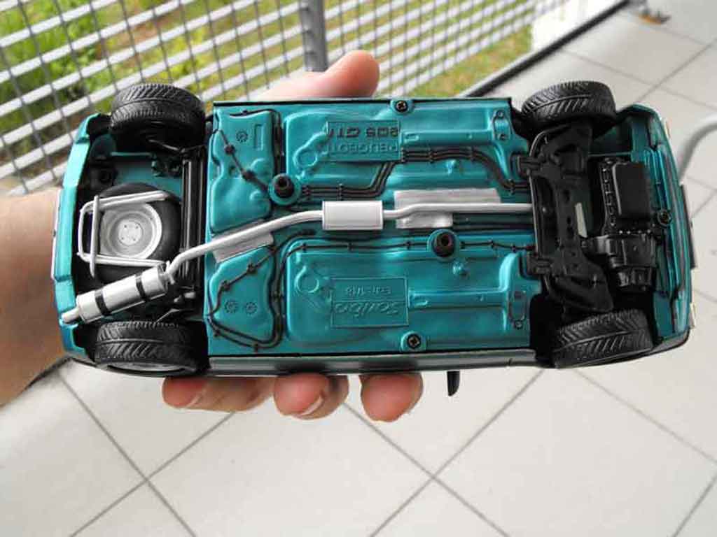 Peugeot 205 GTI Griffe rabaissee 1/18 Solido