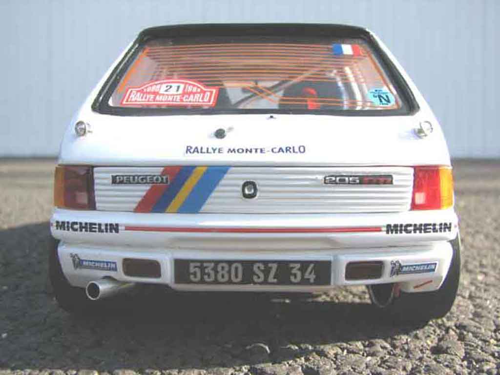 Peugeot 205 Rallye Rally siglee pts 1/18 Solido