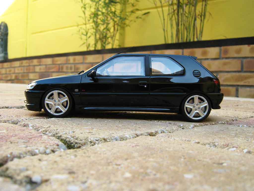 Peugeot 306 S16 zwart jantes 206 rc 1/18 Ottomobile