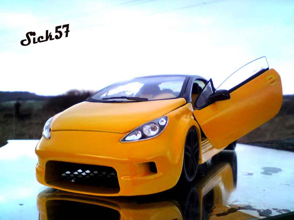 Peugeot 307 CC 1/18 Solido CC show car geel modelauto