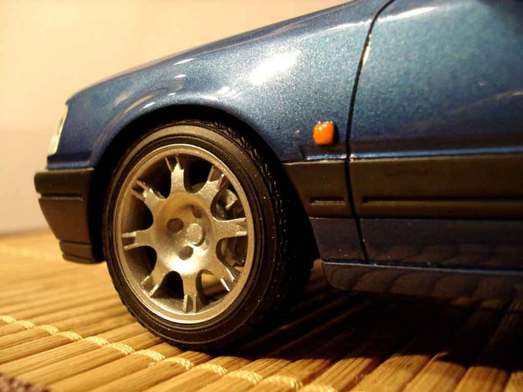 Peugeot 309 GTI 16 S blauw jantes pts 1/18 Ottomobile