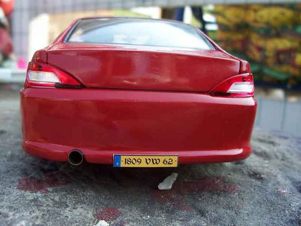 Peugeot 406 Base pack sport rood 1/18 Gate