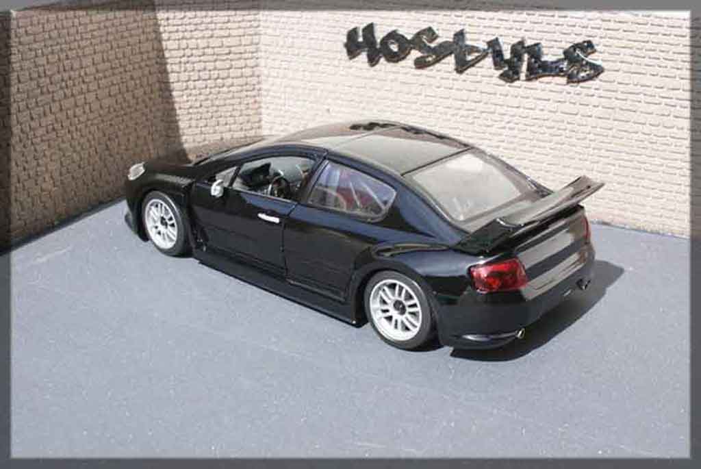 Peugeot 407 Silhouette plain body zwart 1/18 Motormax