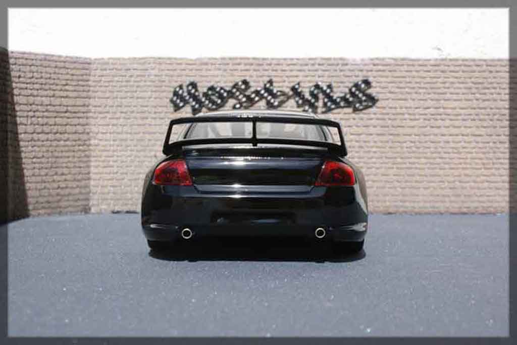 Peugeot 407 Silhouette plain body zwart 1/18 Motormax