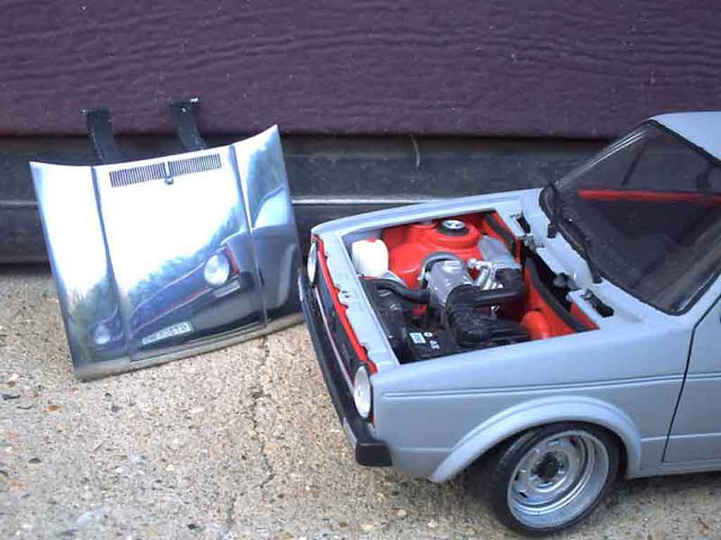 Volkswagen Golf GTI jantes toles bords larges capot poli 1/18 Solido
