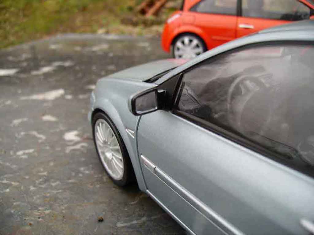 Renault Megane Sport rs grijs 1/18 Burago