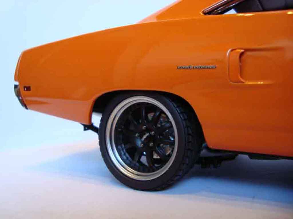 Porsche 911 Base road runner 1970 beperkt edition of 1/18 GMP