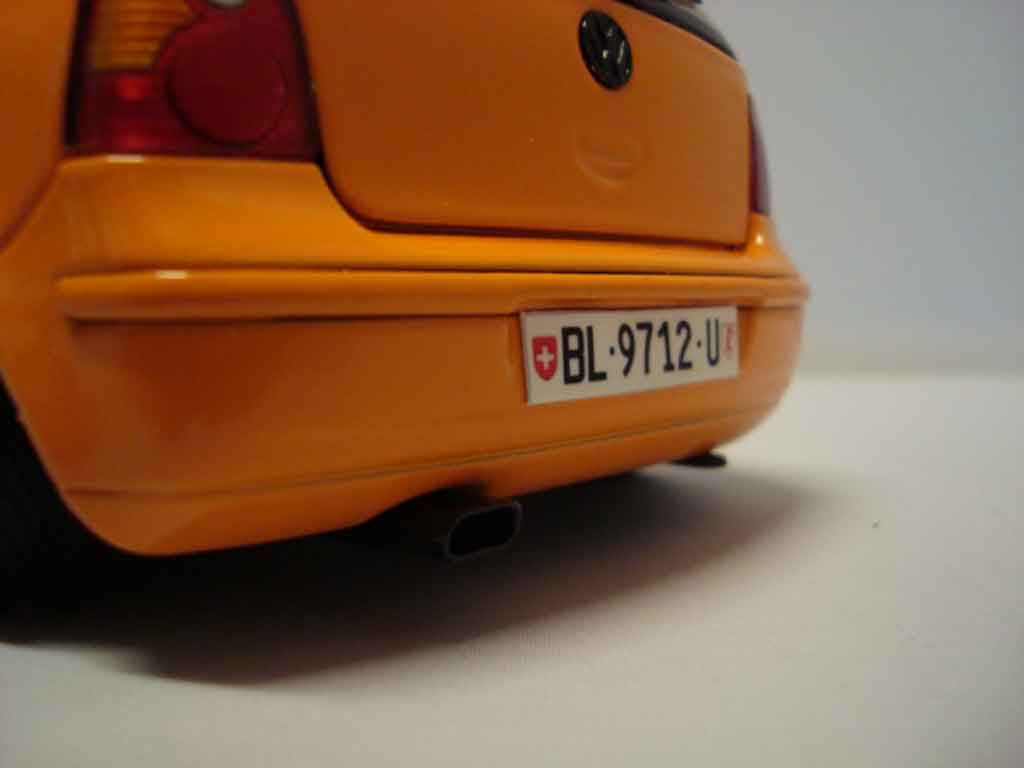 Volkswagen Polo Base 9n oranje jantes 13 pouces 1/18 Anson