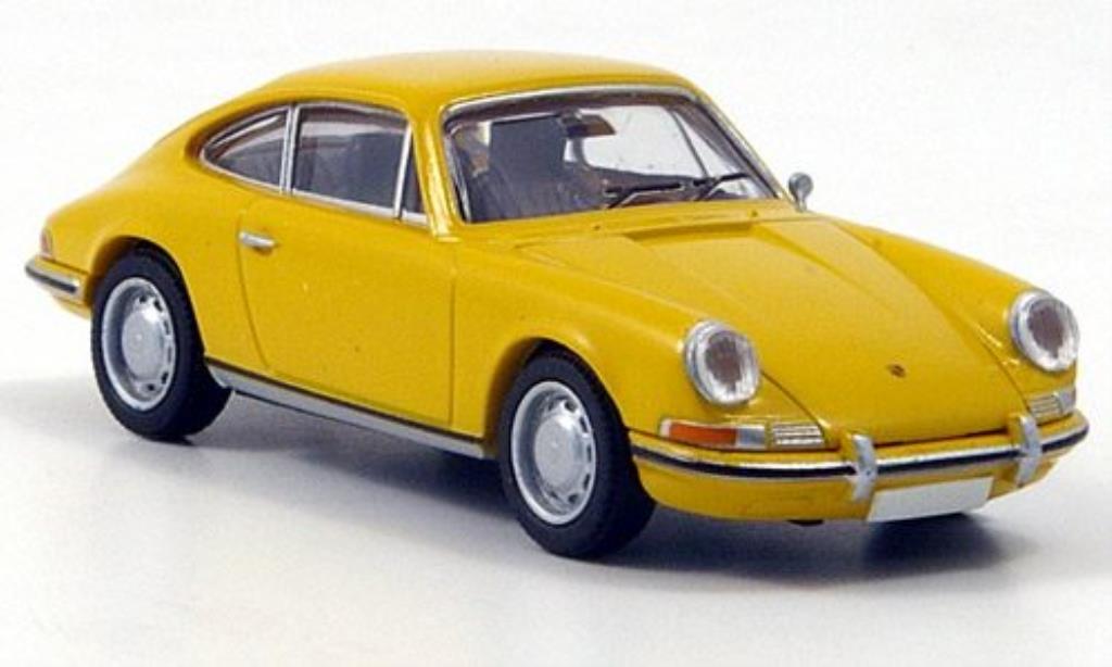 Porsche 912 1/87 Brekina Coupe geel modelauto