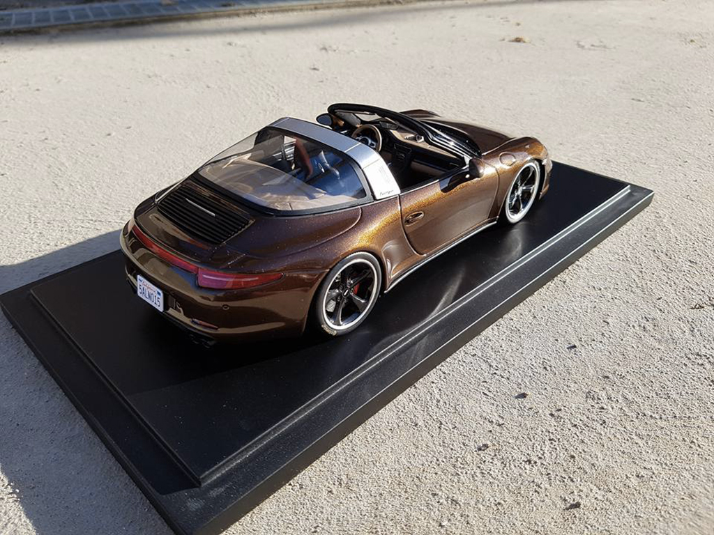 Porsche 911 Targa 4 GTS bruin jantes techart 1/18 GT Spirit