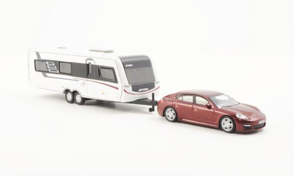 Porsche Panamera 1/87 Schuco rood mit Hymer Nova S690 Wohnanhanger modelauto