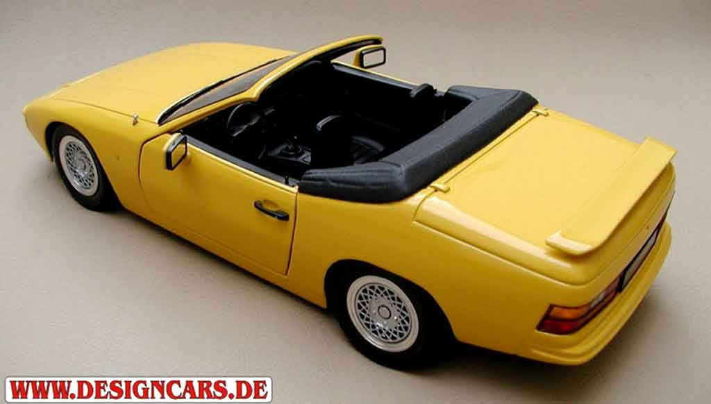 Porsche 924 Base cabriolet geel 1/18 Minichamps