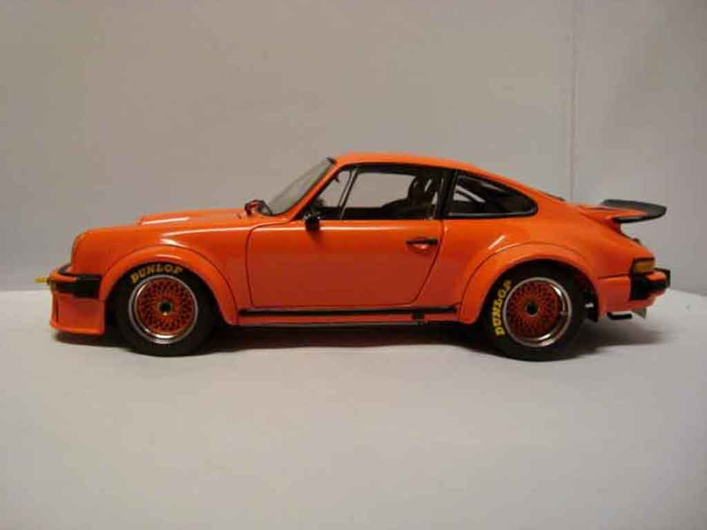 Porsche 934 RSR Turbo oranje 1/18 Exoto