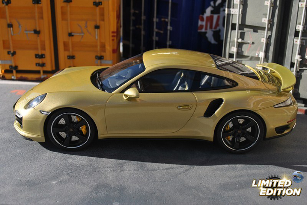 Porsche 911 Turbo Exclusive champagne 1/18 GT Spirit