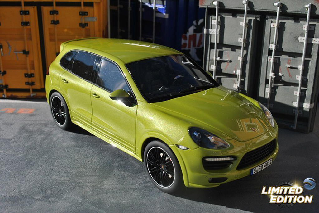 Porsche Cayenne GTS groen 1/18 GT Spirit
