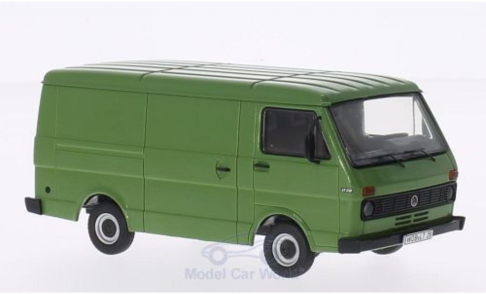 Volkswagen LT28 1/43 Premium ClassiXXs groen Kasten modelauto