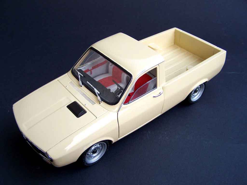 Renault 12 Pick up beige 1/18 Solido