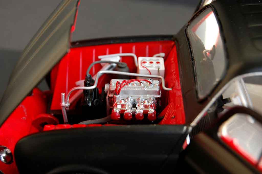Renault 4 F4 F bestelbusje 1/18 Norev