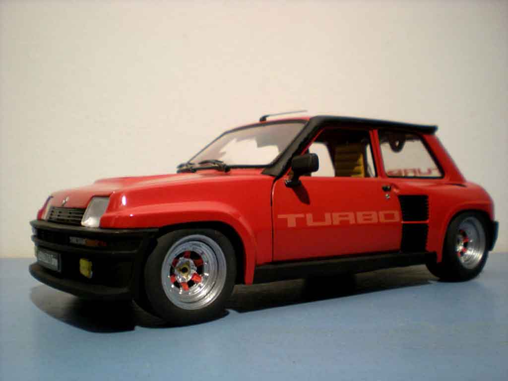 Renault 5 Turbo 1/18 Universal Hobbies Turbo rood jantes gotti 073r modelauto