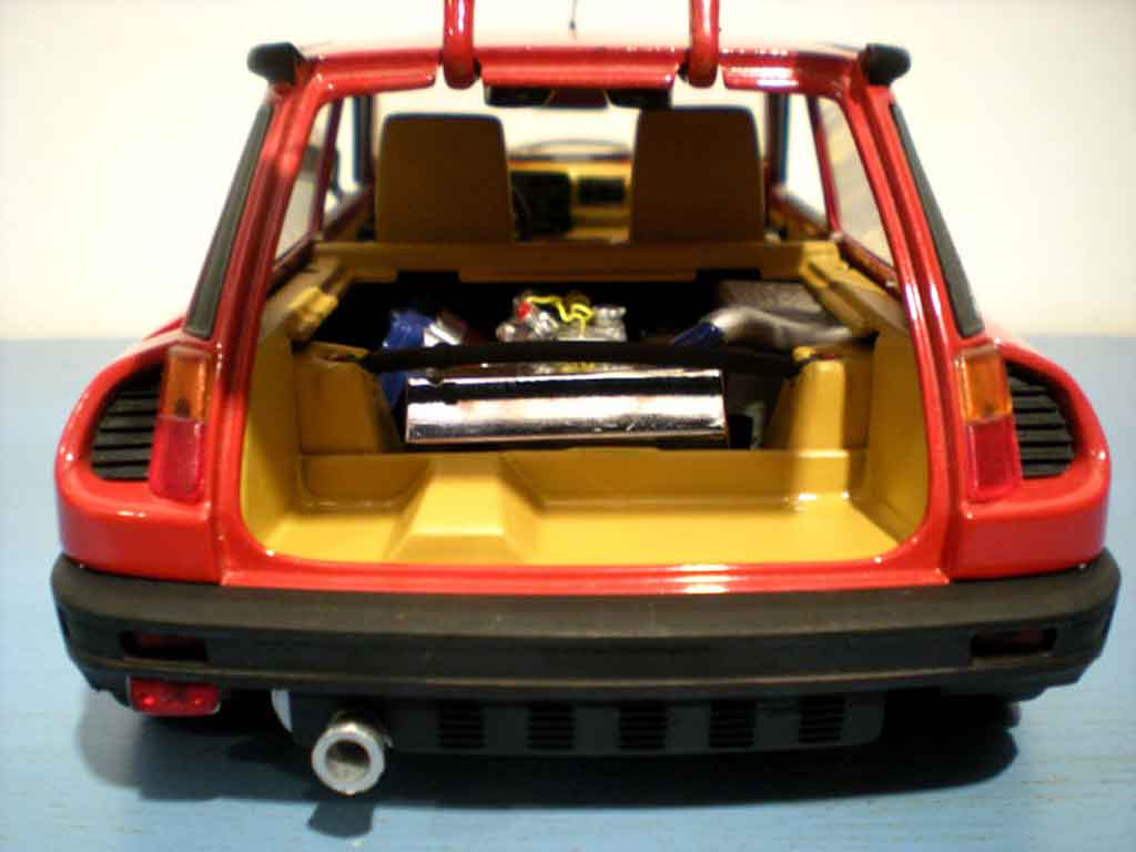 Renault 5 Turbo rood jantes gotti 073r 1/18 Universal Hobbies
