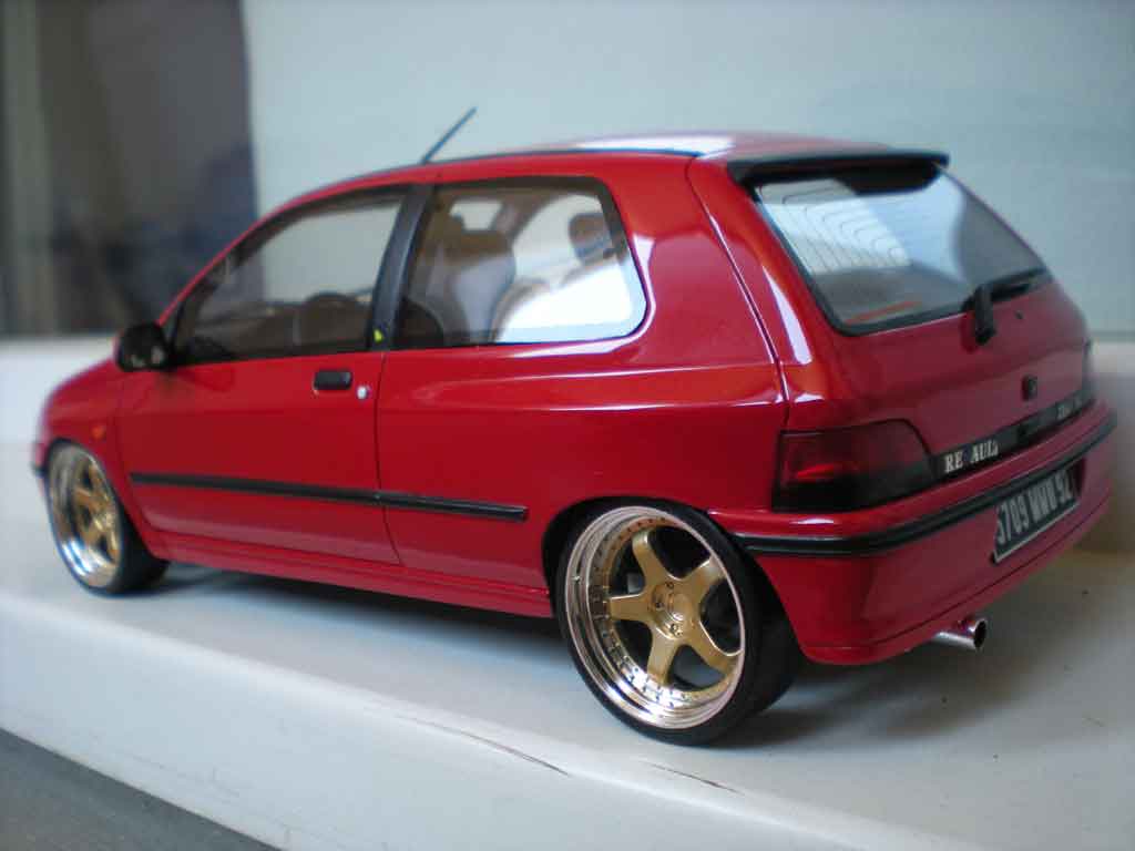 Renault Clio 16S 1991 rood jantes 17 pouces 1/18 Ottomobile