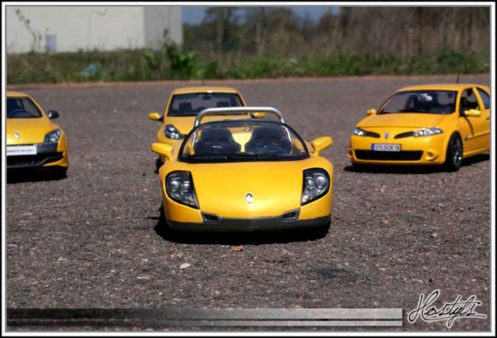 Renault Spider Base geel sirius 1/18 Anson