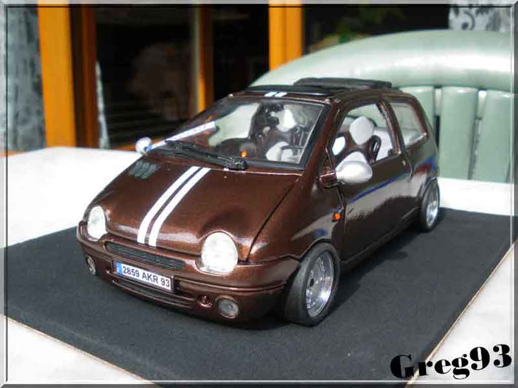 Renault Twingo 1/18 Anson chocolate jantes ronal modelauto
