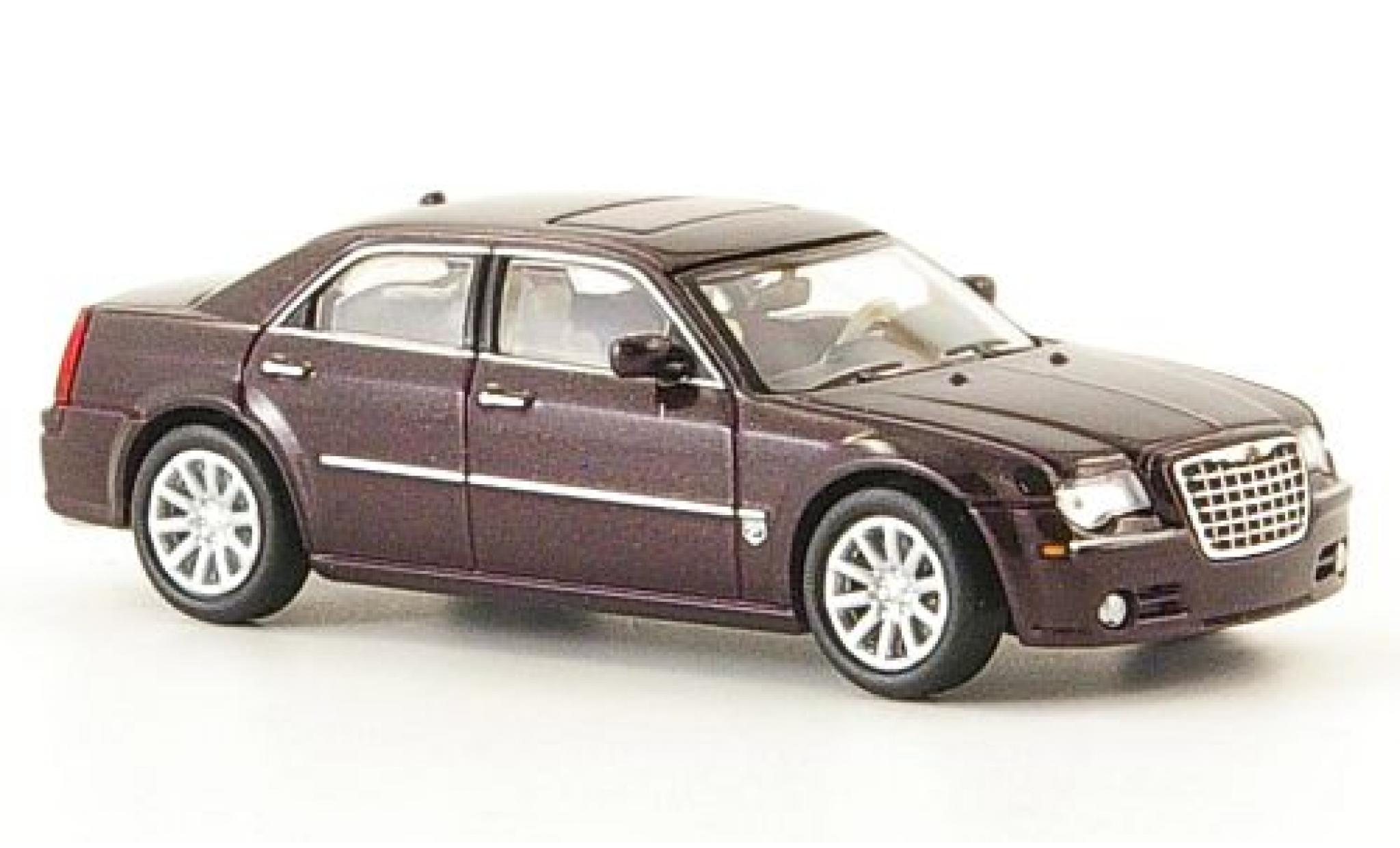 Chrysler 300C 1/87 Ricko HEMI SRT8 metallic rood modelauto